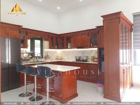 Phòng bếp ăn gỗ đỏ nhà cấp 4 mái thái