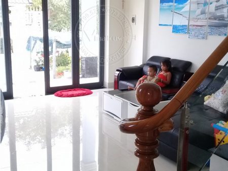 nhà cấp 4 gác lửng